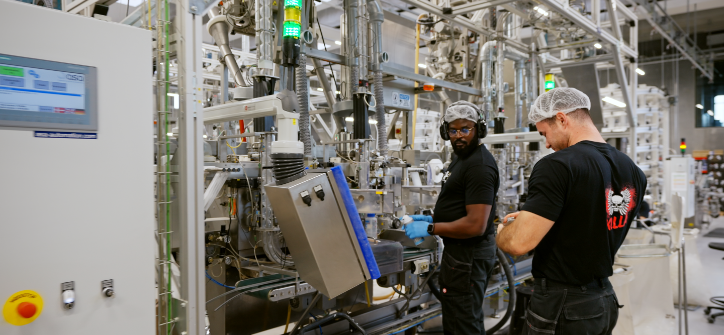 nicotine pouch production